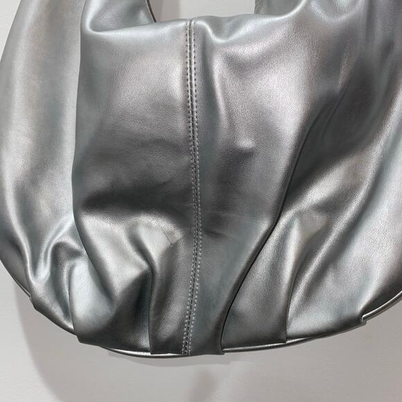 Nordstrom Y2K Silver Shoulder Bag, Bow detail - Picture 4 of 14